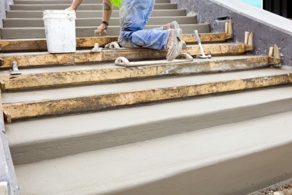 Concrete Steps Pouring in Red Oak