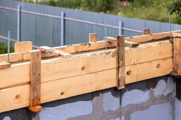 Poured Wall Construction in Red Oak
