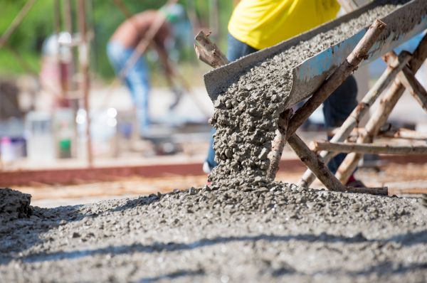 Backyard Concrete Pouring in Red Oak