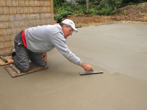 Flat Concrete Installation in Red Oak
